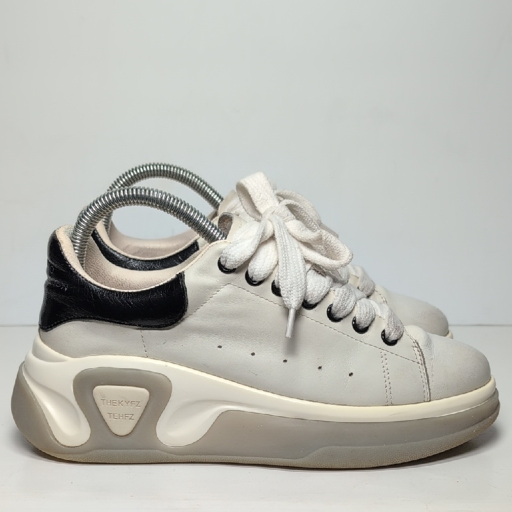 Coco Choo Original Design by EM Black And White chunky Sneakers womans size 7